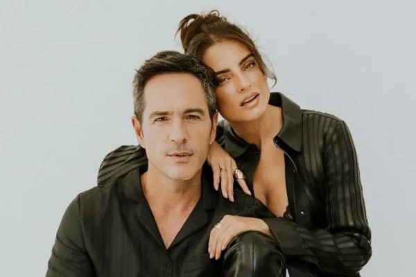 mauricio-ochmann-aislinn-derbez